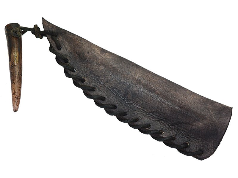 Faca para colecionador em Obsidiana verde. Empunhadura em chifre de cervo, 29 cm