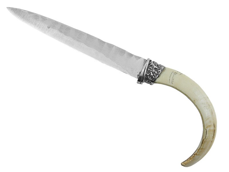 Adellar Filippon faca para churrasco em aço inox. Empunhadura em dente de javali,