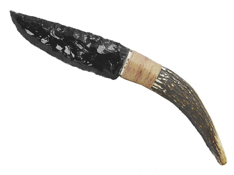 Faca para colecionador em Obsidiana Negra. Empunhadura em chifre de cervo, 29 cm