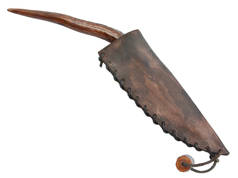 Faca para colecionador em Obsidiana verde. Empunhadura em chifre de cervo, 29 cm
