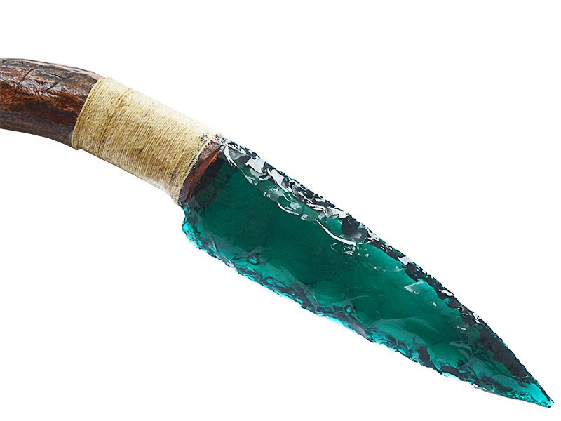 Faca para colecionador em Obsidiana verde. Empunhadura em chifre de cervo, 29 cm