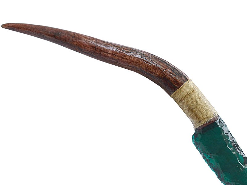 Faca para colecionador em Obsidiana verde. Empunhadura em chifre de cervo, 29 cm