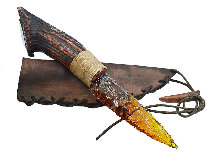 Faca para colecionador em Obsidiana com empunhadura em chifre de cervo, 26 cm