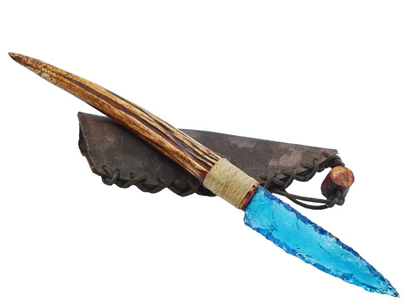 Faca para colecionador em Obsidiana. Empunhadura em chifre de cervo, 33 cm