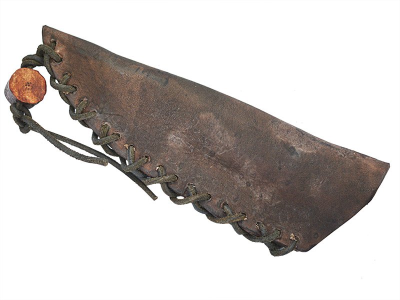 Faca para colecionador em Obsidiana. Empunhadura em chifre de cervo, 33 cm