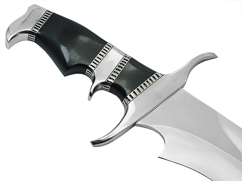 Faca bowie gigante de combate para colecionador em aço D2. Empunhadura em micarta negra, 45cm