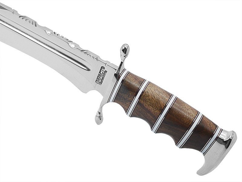 Faca bowie para colecionador em aço D2 fuller. Empunhadura em rádica de roseira, 42 cm