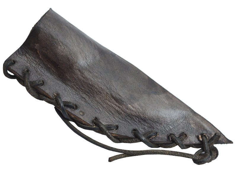 Faca para colecionador em Obsidiana negra. Empunhadura em chifre de cervo, 20 cm