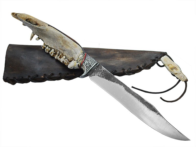 Adellar Filippon faca para colecionador em aço 5160. Empunhadura em mandíbula de porco do mato, 39 cm