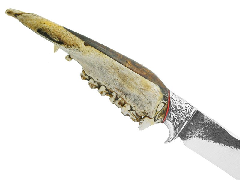 Adellar Filippon faca para colecionador em aço 5160. Empunhadura em mandíbula de porco do mato, 39 cm