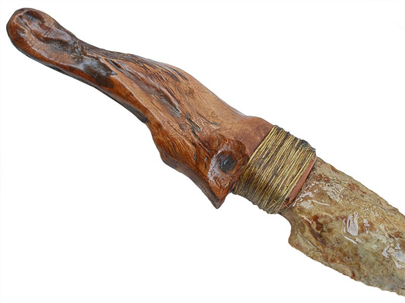 Faca para colecionador em obsidiana. Empunhadura em Bigberry estabilizada, 21 cm