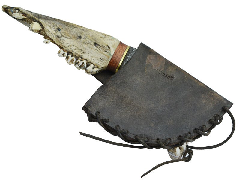 Adelar Filippon faca Skiner para colecionador forjada em aço 5160. Empunhadura em mandíbula de javali, 25 cm