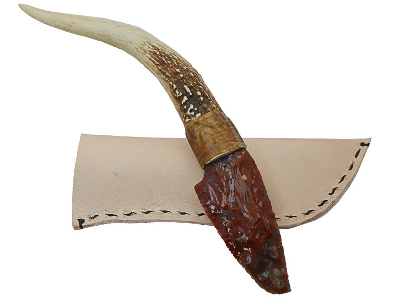 Faca para colecionador em Obsidiana. Empunhadura em chifre de cervo, 23 cm