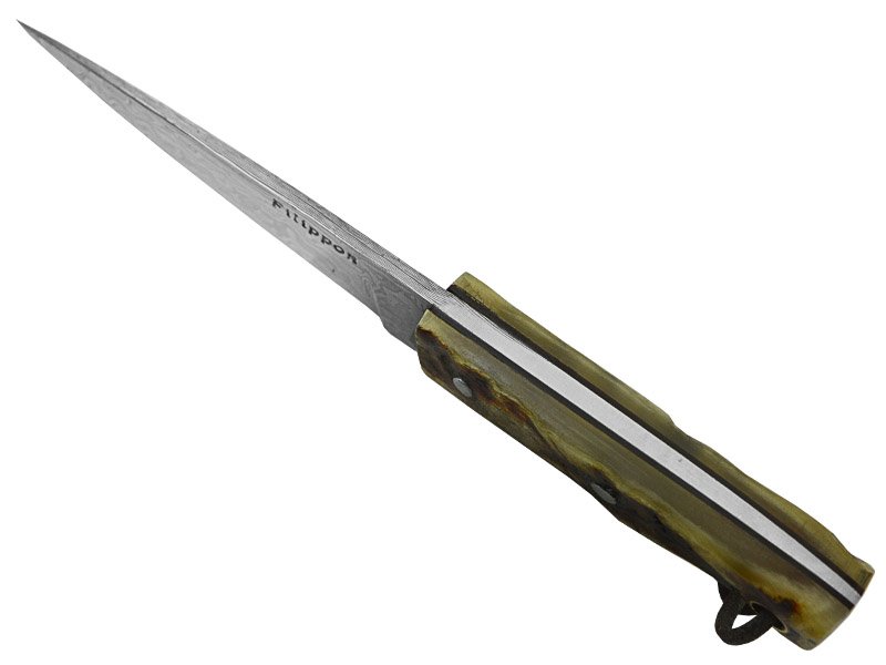 Adellar Fillipon faca para colecionador em aço damasco. Empunhadura em chifre de carneiro, 20 cm