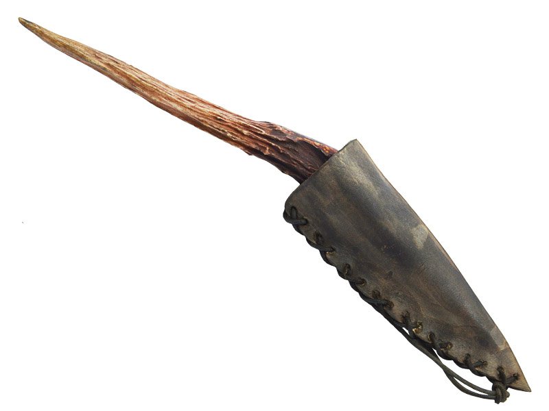 Faca para colecionador em Obsidiana negra. Empunhadura em chifre de cervo, 37 cm