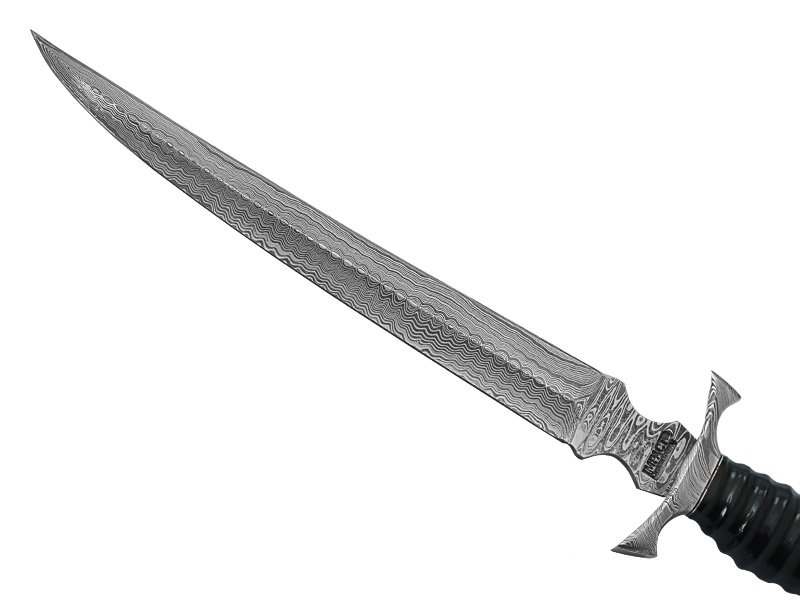 Faca javalizeira para colecionador forjada em aço damasco. Empunhadura em micarta, 45 cm