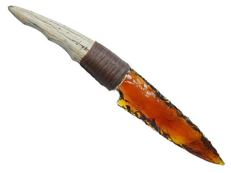 Faca para colecionador em Obsidiana. Empunhadura em chifre de cervo, 21 cm