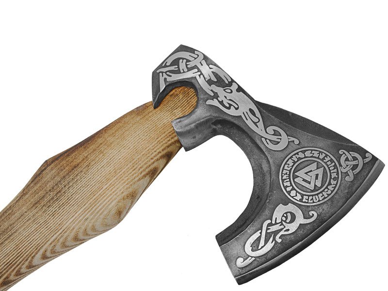 Machado nórdico VIKINGS para colecionador em aço carbono. Empunhadura em madeira pinho de riga, 49 cm