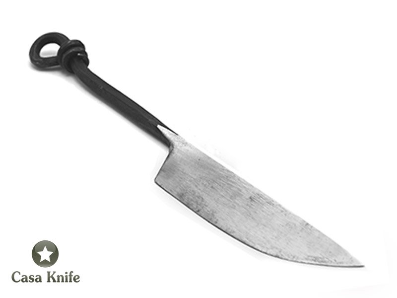 Conjunto de sobrevivência para colecionador forjado artesanalmente no estilo medieval em aço carbono.