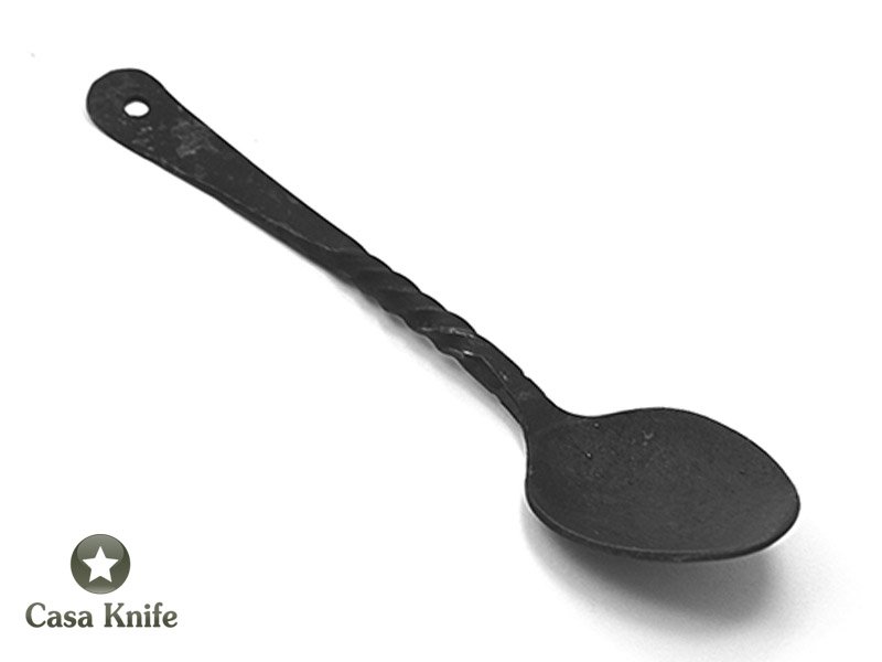 Conjunto de Sobrevivência para colecionador forjado artesanalmente no estilo medieval em aço carbono.
