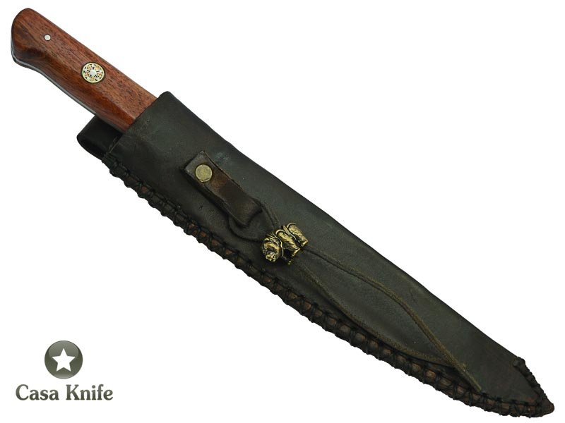 Faca Master Cheff para colecionador forjado em aço damasco. Empunhadura em madeira de peroba rosa, 28 cm
