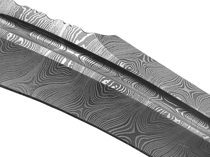 Faca bowie para colecionador forjada em aço damasco. Empunhadura em chifre de búfalo, 38 cm