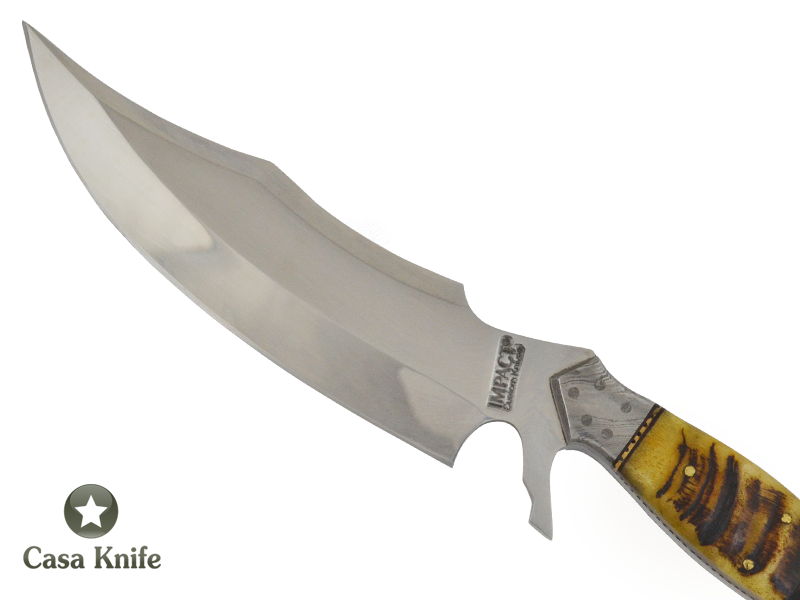 Faca Bowie Full Tang Tubarão, para colecionador forjado em aço D2. Empunhadura em Chifre de Carneiro, 32 cm