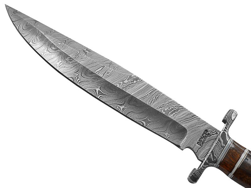 Faca bowie para colecionador em aço damasco. Empunhadura em chifre de boi e jacarandá da Bahia, 44 cm
