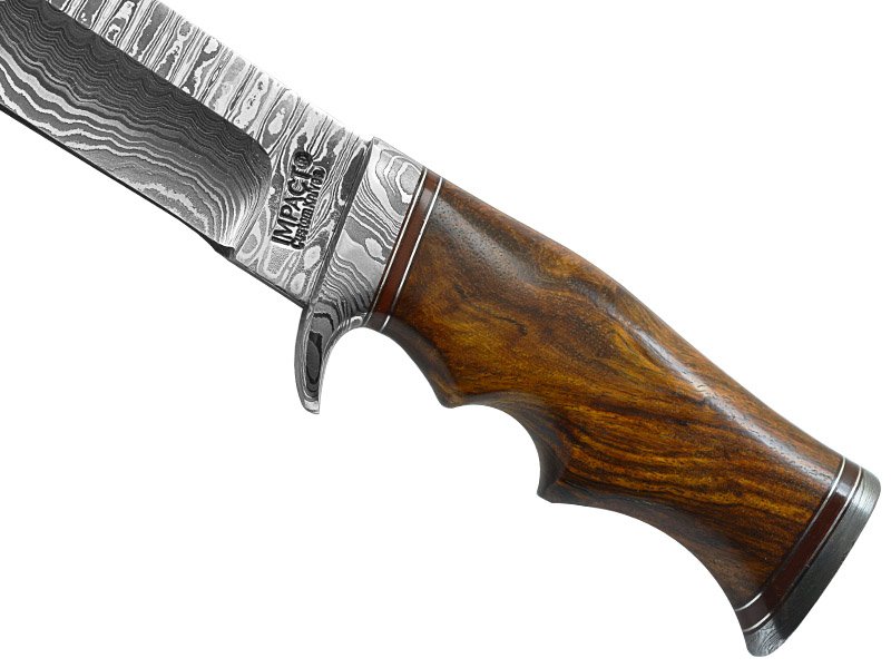 Faca bowie para colecionador em aço damasco. Empunhadura em nogueira, 37 cm