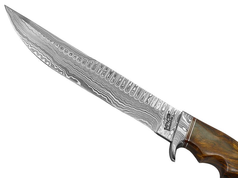 Faca bowie para colecionador em aço damasco. Empunhadura em nogueira, 37 cm
