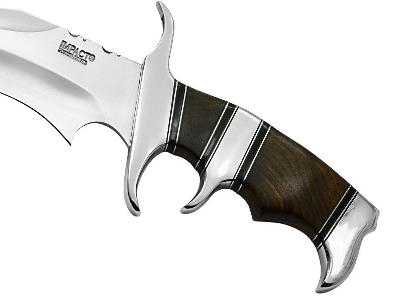 Faca bowie para colecionador forjada em aço D2. Empunhadura Jacarandá da Bahia, 34 cm