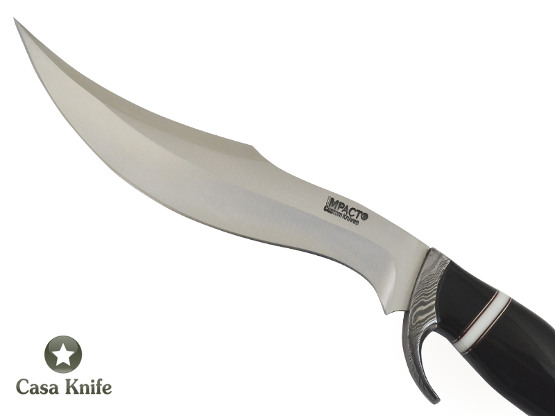 Faca Bowie para colecionador forjado em aço D2/ 60 HCR. Empunhadura em Chifre de Búfalo com Madeira e Resina, 35 cm