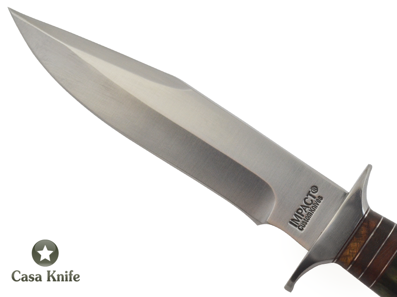 Faca Bowie para colecionador forjado em aço D2/ 60 HCR. Empunhadura em Chifre de Búfalo tingido com Madeira estabilizada, 29 cm