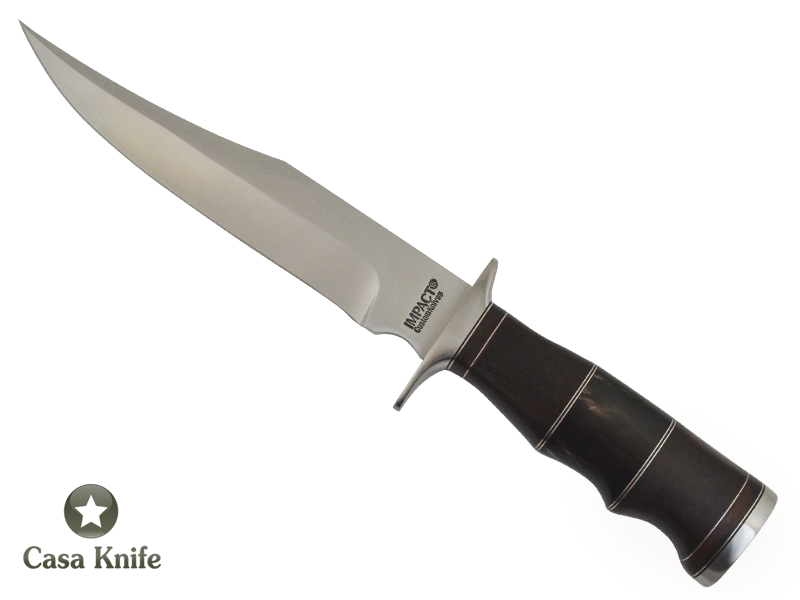 Faca Bowie para colecionador forjado em aço D2/ 60 HCR. Empunhadura em Radica de Imbuia e Chifre de Búfalo, 33 cm