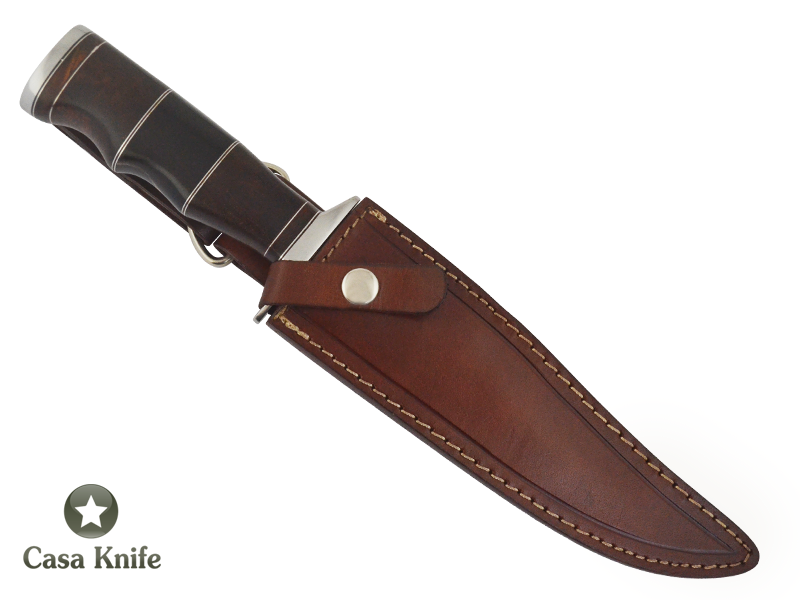 Faca Bowie para colecionador forjado em aço D2/ 60 HCR. Empunhadura em Radica de Imbuia e Chifre de Búfalo, 33 cm