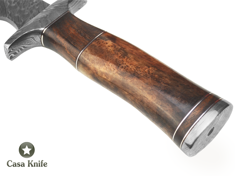 Faca Bowie para colecionador forjado em aço damasco sasquatch, com empunhadura em Radica, Roseira e Osso de Camelo, 38 cm