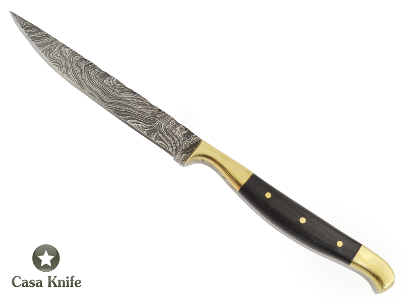 Faca cheff para colecionador em aço damasco. Empunhadura em Chifre de búfalo, 21 cm