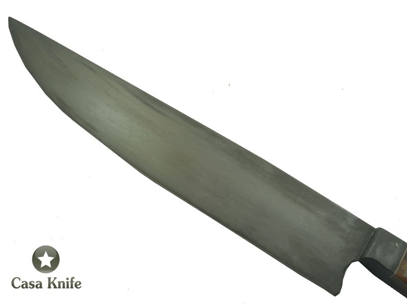 Faca Cheff para colecionador forjada em aço 5160 com oxidação preta. Empunhadura em Jacaranda Bahia, 38 cm