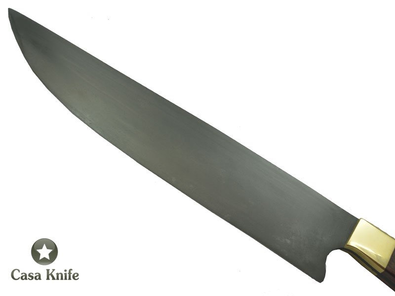 Faca Cheff para colecionador forjada em aço 5160 com oxidação preta. Empunhadura em Cedro, 38 cm