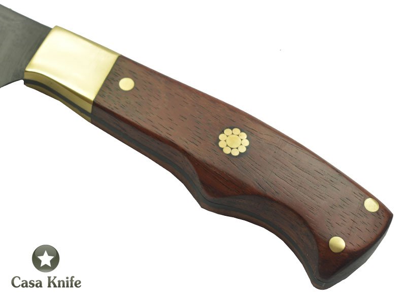 Faca Cheff para colecionador forjada em aço 5160 com oxidação preta. Empunhadura em Cedro, 38 cm