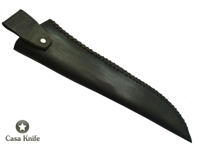 Faca Cheff para colecionador forjada em aço 5160 com oxidação preta. Empunhadura em Cedro, 38 cm