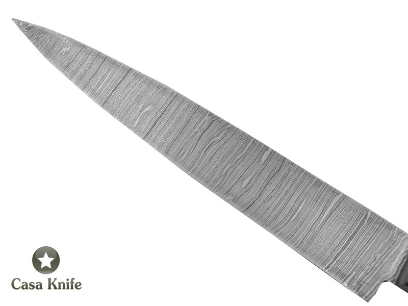 Faca Cheff para colecionador forjado em aço damasco. Empunhadura em Chifre de Búfalo e Osso de Camelo, 25 cm