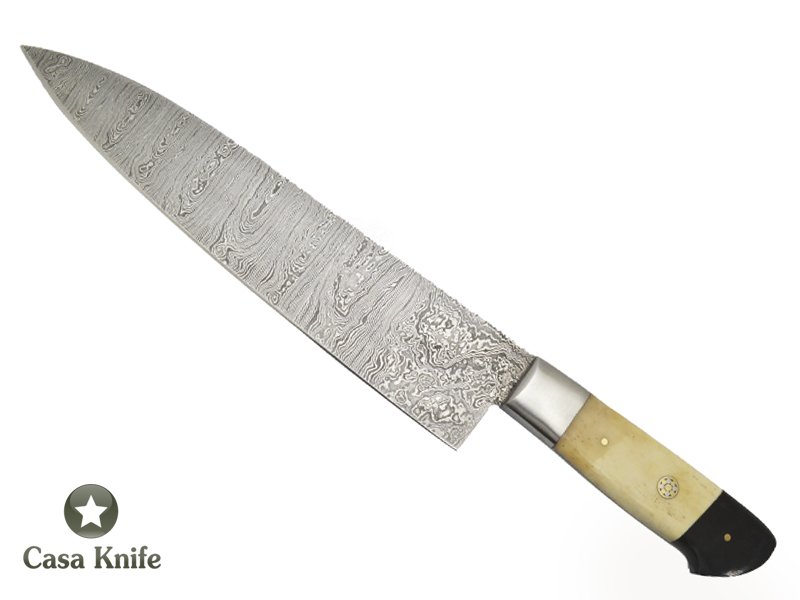 Faca Cheff para colecionador forjado em aço damasco. Empunhadura em Chifre de Búfalo e Osso de Camelo, 34 cm