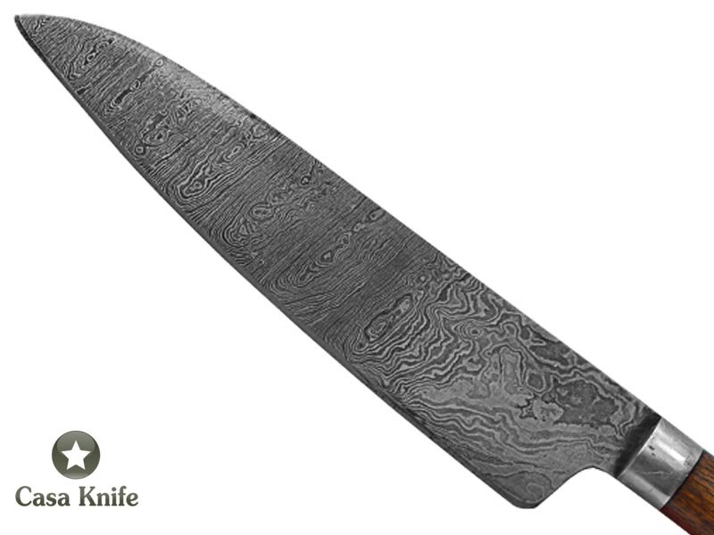 Faca Cheff para colecionador forjada em aço damasco. Empunhadura em madeira de guarapeira, 24 cm