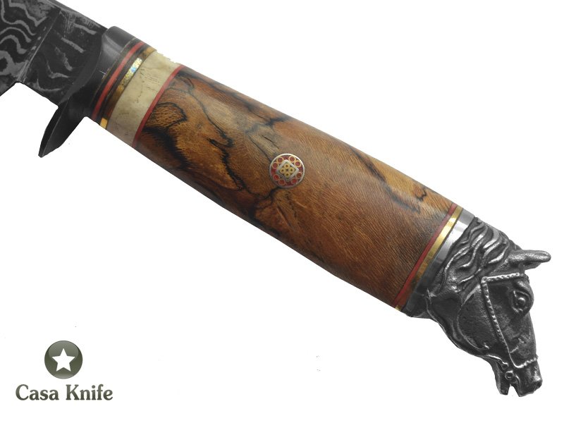 Adelar Filippon faca Churrasco para colecionador forjado em aço damasco, empunhadura em Spalted Platano estabilizado. 30 cm