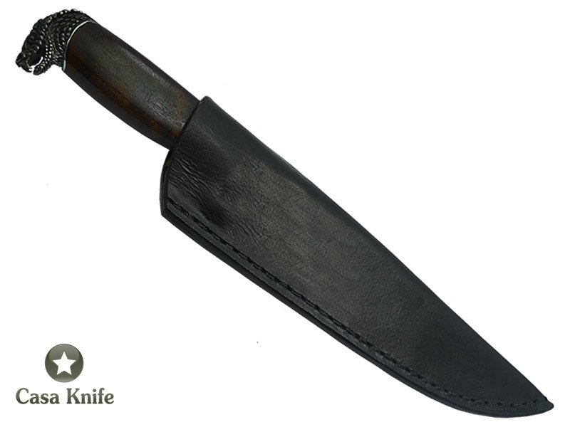 Faca Churrasco para colecionador forjado em aço San Mai com 1 barra de aço carbono 6160 e 2 barras de aço inox 420. Empunhadura em Canela Preta, 32 cm