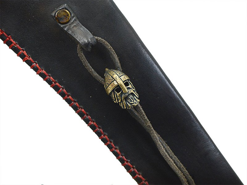 Faca em aço damasco linear. Empunhadura em osso de boi, 38 cm