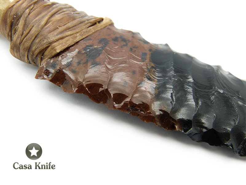 Faca em obsidiana com empunhadura em chifre de cervo 19 cm