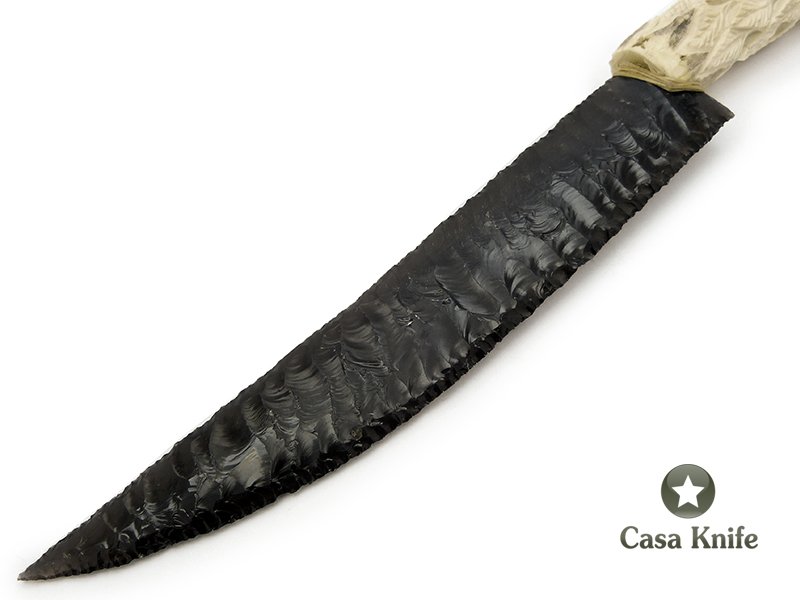Faca em Obsidiana com empunhadura esculpida em chifre de cervo 35 cm