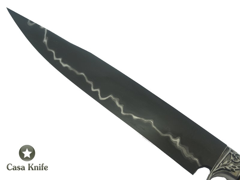 Faca Gaucha para colecionador forjado em aço Go Mai, 3 barras em aço carbono 6160 e 2 em aço inox 420. Empunhadura em Chifre de Cervo esculpido, 37 cm